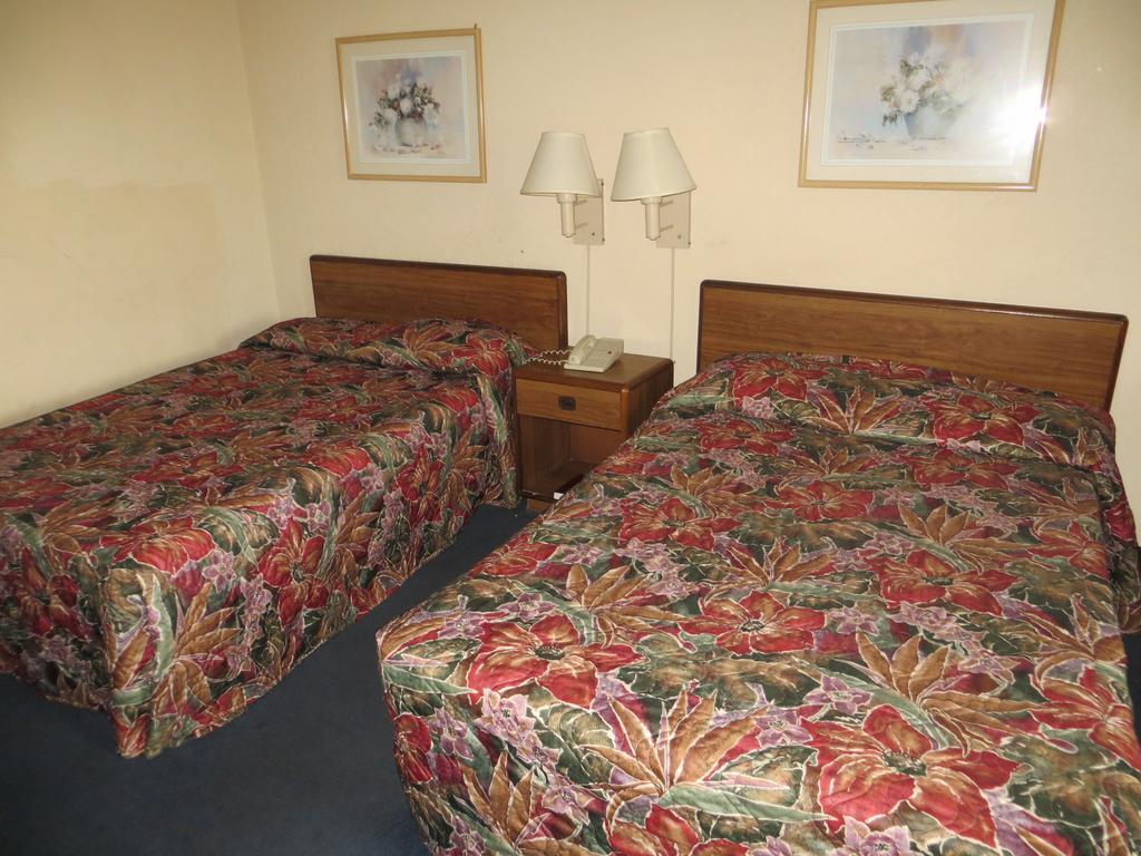 Budgetel Inn & Suites Macon Cameră foto